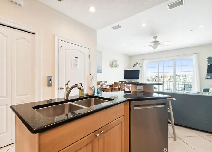 Сasa de vacaciones Waterfront 4-level Townhome With Rooftop Deck! *