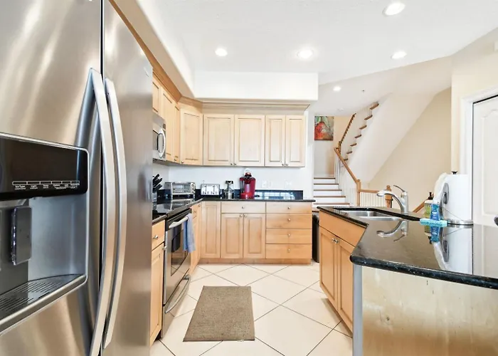 Waterfront 4-level Townhome With Rooftop Deck! Clearwater Beach