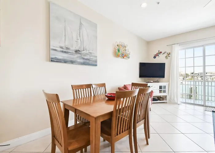 Waterfront 4-level Townhome With Rooftop Deck! *