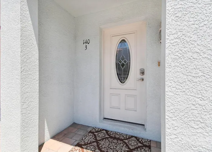Waterfront 4-level Townhome With Rooftop Deck!
