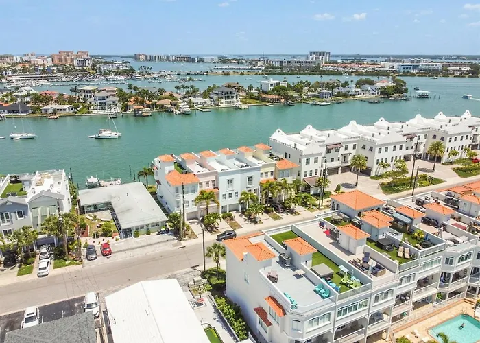 Waterfront 4-level Townhome With Rooftop Deck!